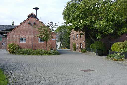 Knigsplatz in Bergede am 20.09.2001