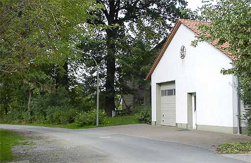 Feuerwehrhaus in Hattropholsen am 19.09.2001