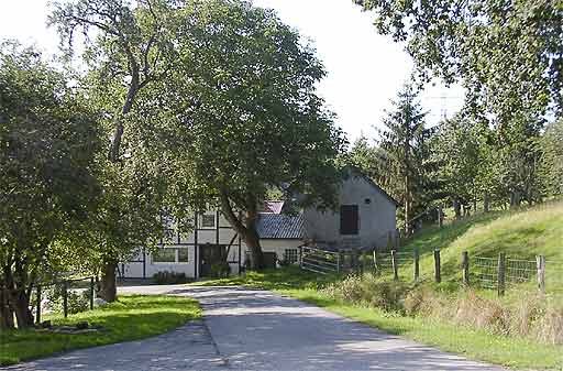 Dorfstrae in Hhberg am 19.09.2001